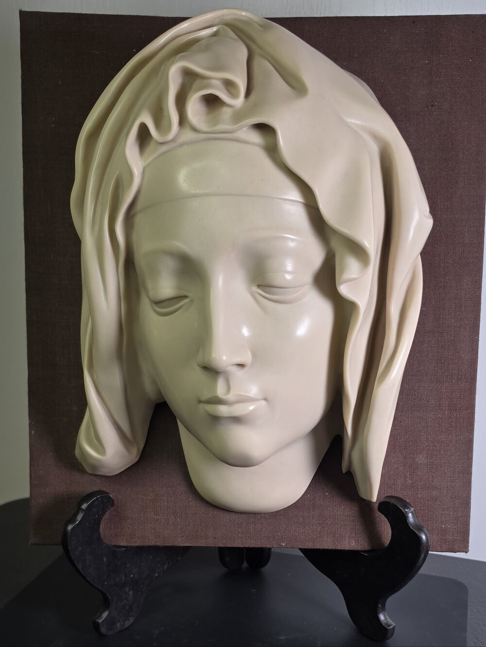 Vintage 1982 Reproduction Of The Head Of The Virgin Mary
